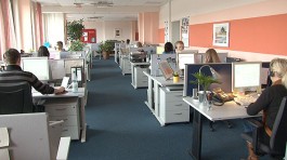 091113_ServiceCenter_001